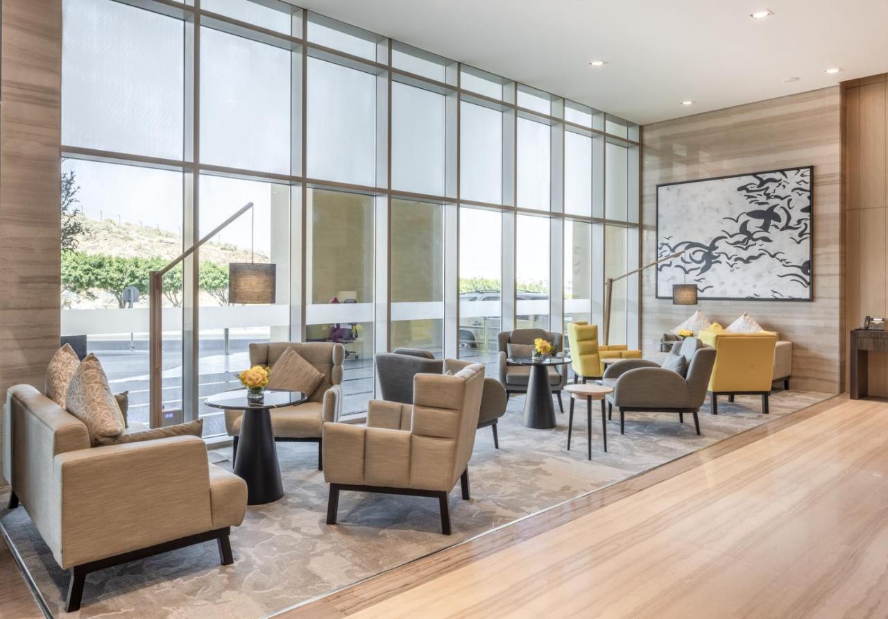 Citadines Abhaアパートホテル エクステリア 写真 The Lounge at the airport