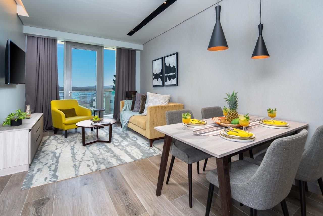 Citadines Abhaアパートホテル エクステリア 写真 A staged apartment at The Standard