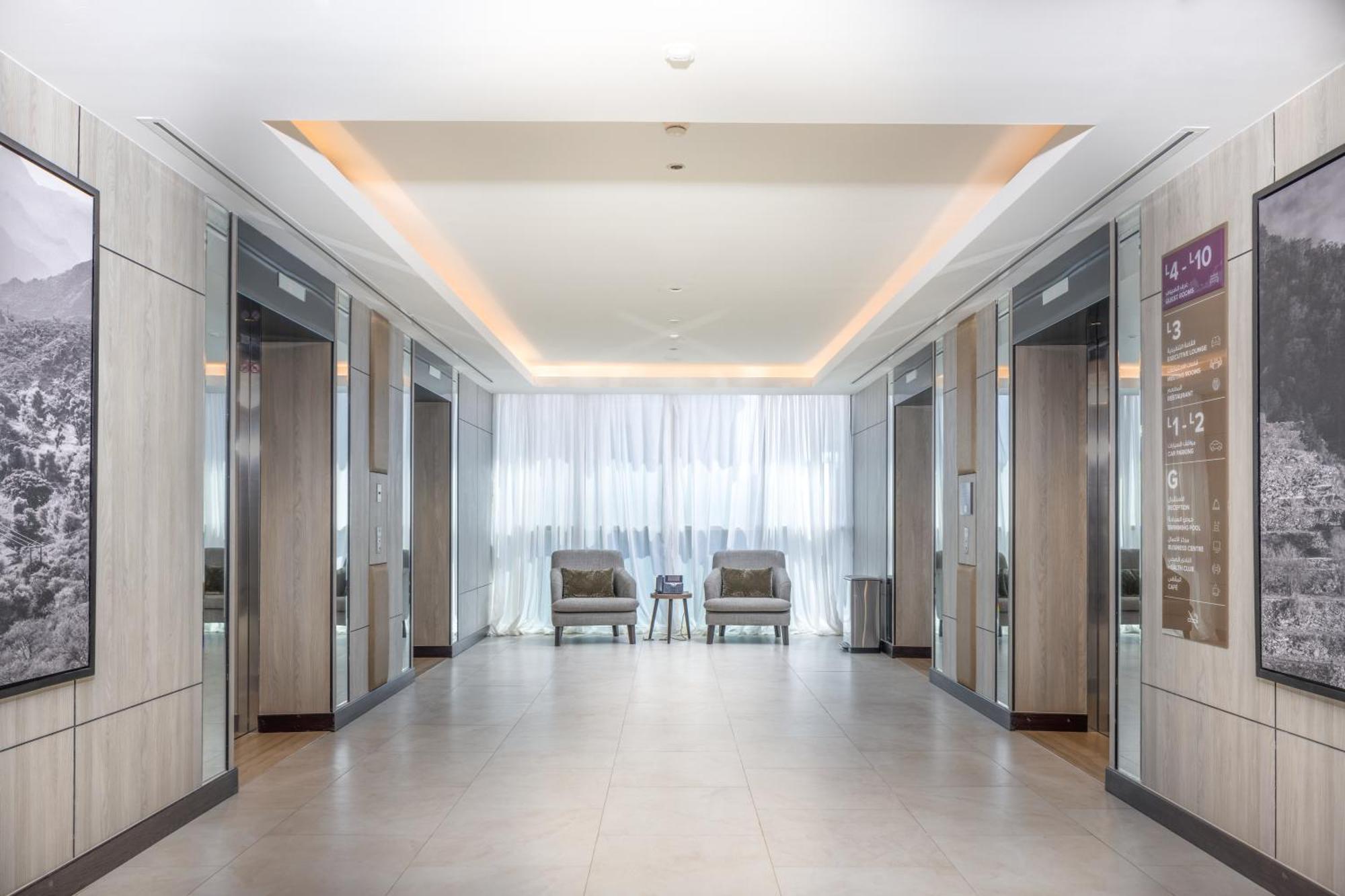 Citadines Abhaアパートホテル エクステリア 写真 The elevators at the 10th floor